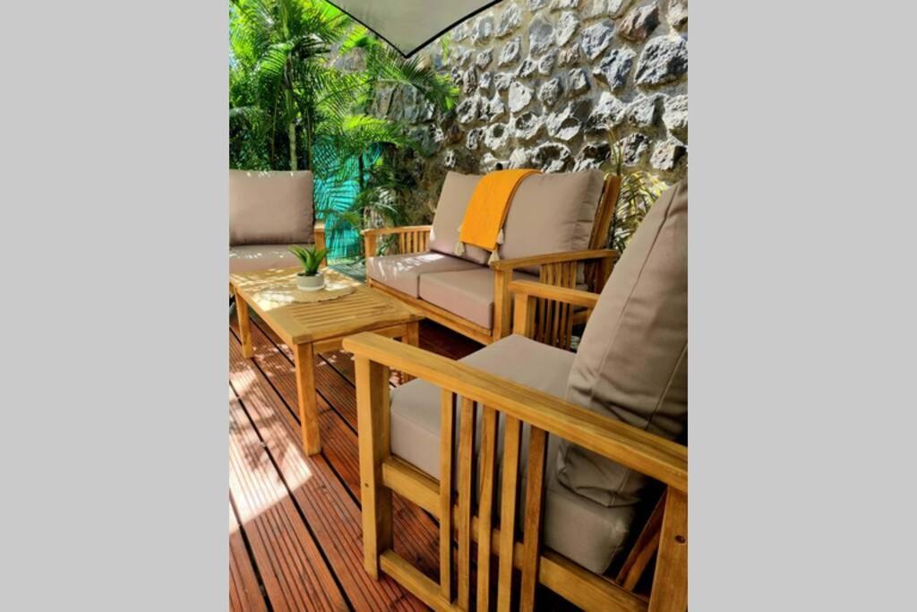 L'Instant Evasion, Studio Avec Terrasse, Piscine ! Saint-Gilles-les Bains Eksteriør bilde